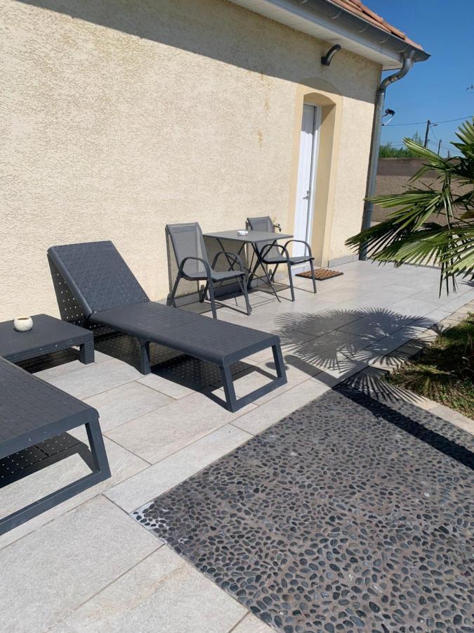 Studio Independant Avec Piscine Et Jardin L'Abergement-Sainte-Colombe Exteriör bild