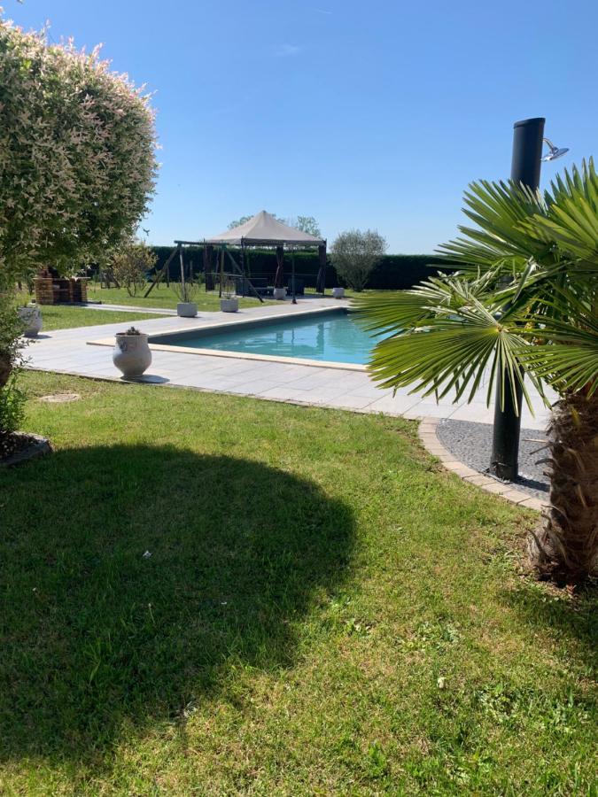 Studio Independant Avec Piscine Et Jardin L'Abergement-Sainte-Colombe Exteriör bild