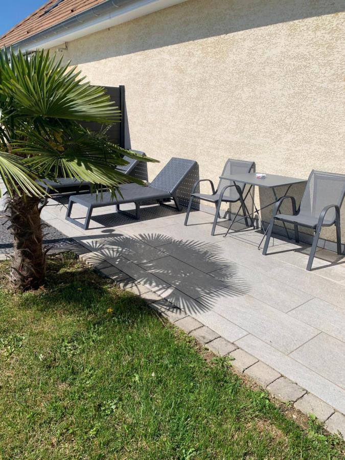 Studio Independant Avec Piscine Et Jardin L'Abergement-Sainte-Colombe Exteriör bild